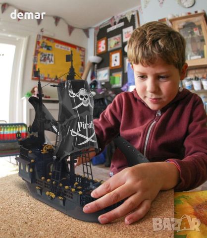 YEECHAO Комплект за построяване на пиратски кораб, играчка за конструиране за деца 8+ г., 621 части, снимка 2 - Конструктори - 46023735