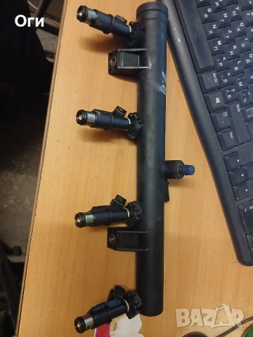 Бензинови дюзи за Пежо и Ситроен 2.0 136к.с. 01F003A