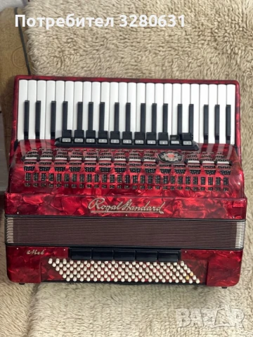 Акордеон Royal Standart Meteor 120 баса, снимка 1