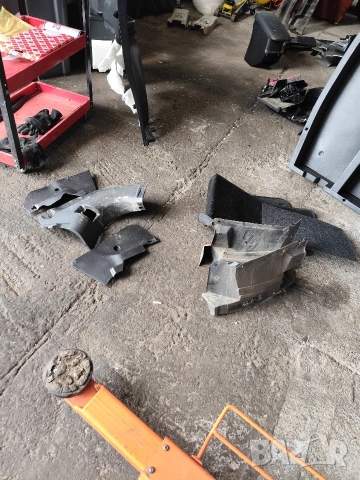 Прагове-Пластмаси- Подлакътник -Mitsubishi Outlander 3 -2014, снимка 15 - Части - 53632579