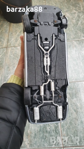 Mercedes S500 1:18 Maisto, снимка 11 - Колекции - 53493783