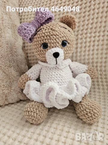 НОВО !!!НАЛИЧНИ СА. .🧸🐻🍁🍂🍁 Още един чаровен мечо.🐻💞 Този път в гащеризонче цвят горчица,  в т, снимка 3 - Плюшени играчки - 52387394