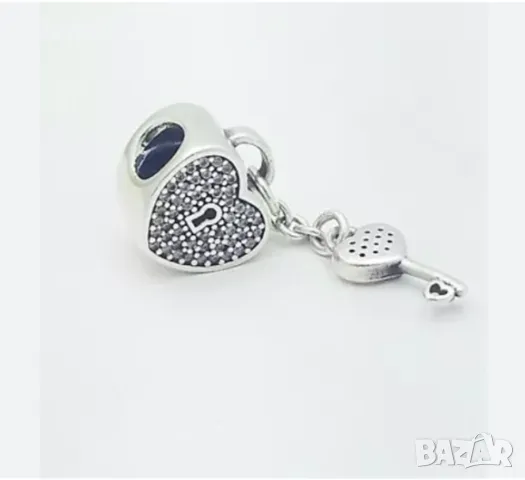 Сребърен елемент PANDORA 925 Pavé Padlock Heart & Key Charm , снимка 4 - Гривни - 47009343