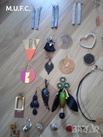 Бижута всичко общо=24лв., снимка 11 - Колиета, медальони, синджири - 52920182