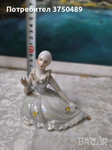 порцеланова статуетка , снимка 3 - Статуетки - 53573312