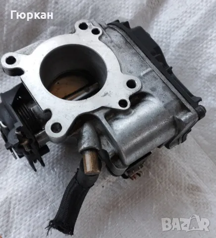 VW Polo Дроселова Клапа  030 133 064 D , снимка 6 - Части - 47640305