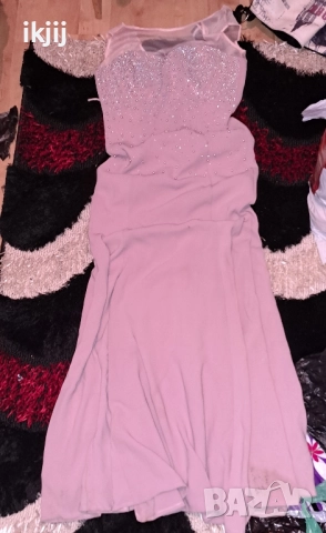 Продавам Официална Дамска Рокля 