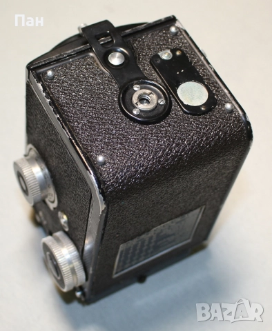 Средноформатен апарат Rolleicord, снимка 7 - Фотоапарати - 51450037
