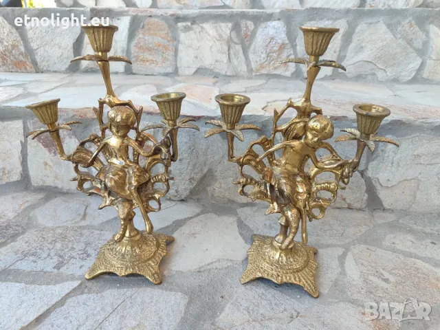 Испански тройни бронзови свещници с красиви орнаменти и фигурки херувими , снимка 3 - Декорация за дома - 50249839