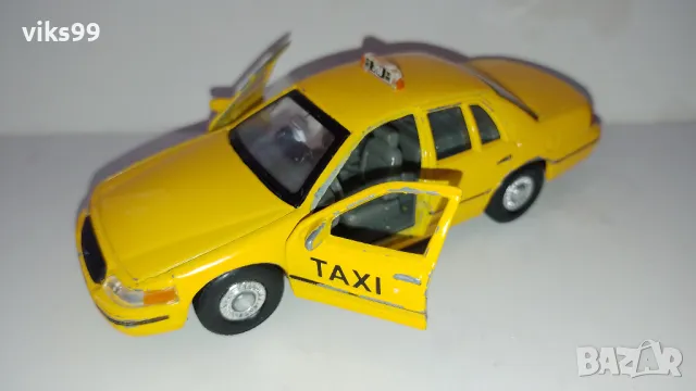 Ford 1999 Crown Victoria Taxi Welly - Мащаб 1:34-39, снимка 2 - Колекции - 48730193