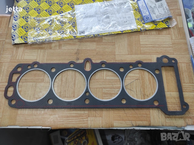 Гарнитура за глава Опел 2.3TD Фронтера А, Омега, Рекорд, Сенатор, снимка 2 - Части - 54229652