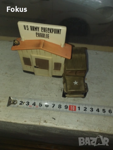 Hummel Goebel - фигура статуетка порцелан US ARMY, снимка 5 - Антикварни и старинни предмети - 53370328