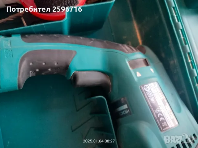 Продавам перфоратор Makita HR2470, снимка 5 - Куфари с инструменти - 48543424