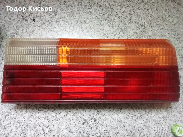 Оригинално стъкло за десен стоп Peugeot 305