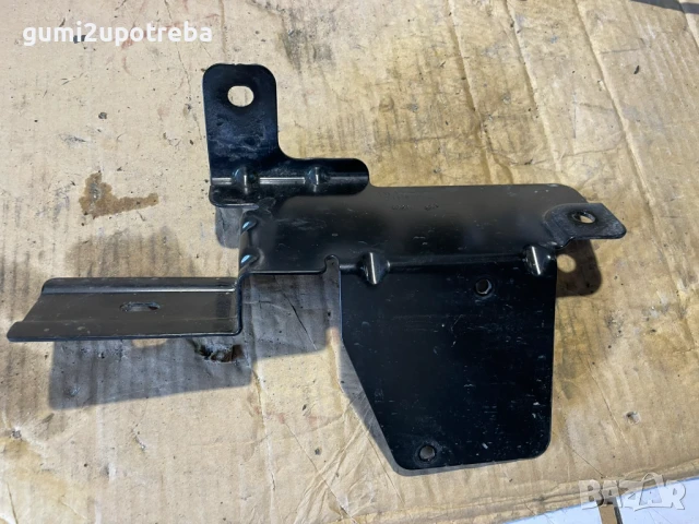 Стойка Държач Топлообменник 1EA816087A Volkswagen ID.3 E11 pro