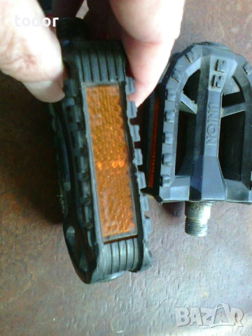 продавам фар халоген,стопче седалка с колчето италия, снимка 7 - Части за велосипеди - 53745766