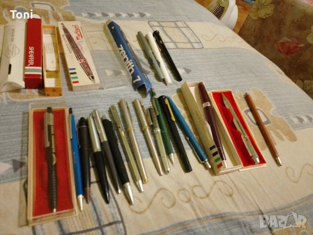 колекция от химикалки моливи и т.н, цената е по договаряне 