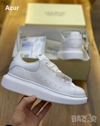 Дамски маратонки Alexander McQueen Реплика ААА+, снимка 1 - Маратонки - 46307927