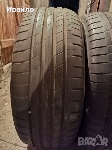 Продавам 2 броя летни гуми 215.60.16 на 1 сезон дот 2020 Goodyear , снимка 2 - Гуми и джанти - 53160654