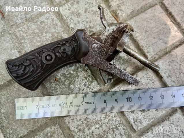 Рама от револвер "Лефуше" кал.7мм, снимка 1 - Антикварни и старинни предмети - 46419408