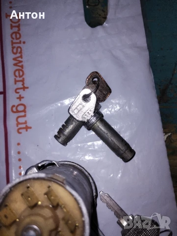 Ключ стартер и патрон за врата за автомобил от серията ВАЗ, снимка 4 - Части - 51195579