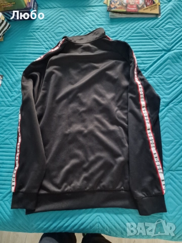 Продавам 3 броя суичъри, снимка 10 - Суичъри - 52492418