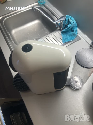 Кафемашина с капсули Nespresso VERTUO Plus GCB2