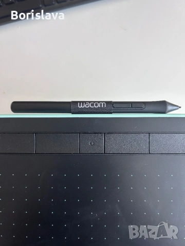 Графичен таблет Wacom Intuos M Pistachio, снимка 6 - Таблети - 54178237