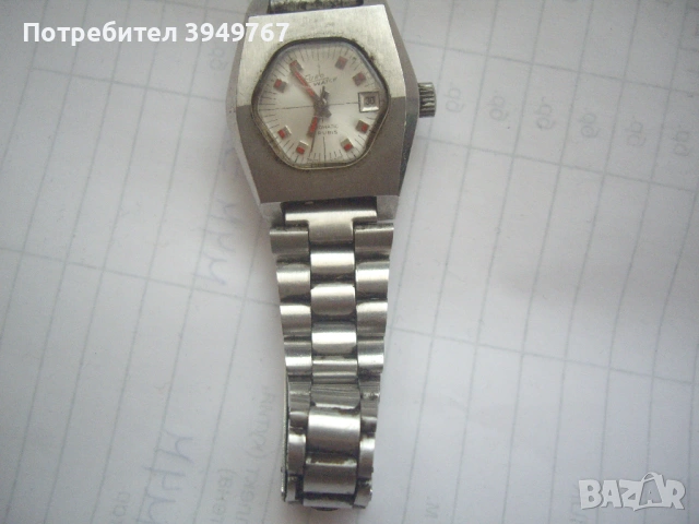 Стар дамски автоматичен часовник