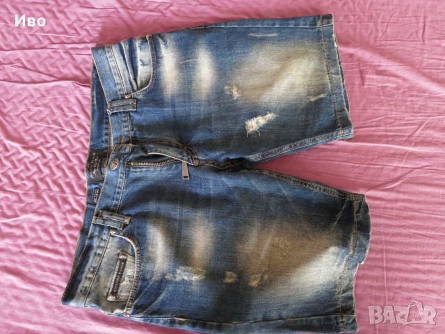Продавам къси дънкови панталони Филип Плейн, снимка 1 - Дънки - 46216825