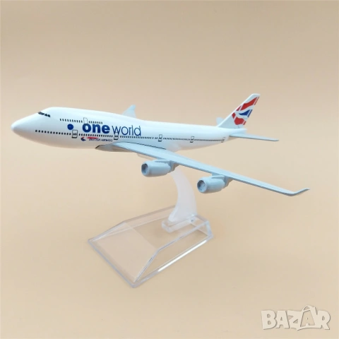 Boeing 747 самолет модел макет One World американски превоз пътници черна кутия пилот диспечер полет, снимка 8 - Коли, камиони, мотори, писти - 54059828