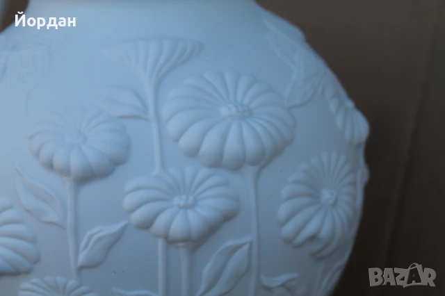 Немска порцеланова ваза ''Kaiser'', снимка 6 - Вази - 50989521