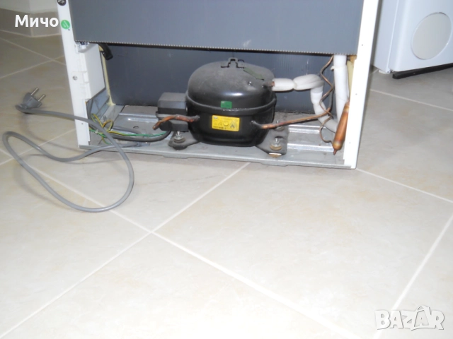 Продавам Хладилник МИДЕЯ 92 L, снимка 3 - Хладилници - 52162965