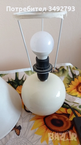 Лампи с абажур, снимка 3 - Настолни лампи - 51776542
