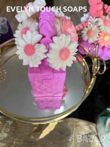 3D чанта аранжирана със сапунени цветя прекрасен подарък за 8 март, снимка 8 - Чанти - 53641454