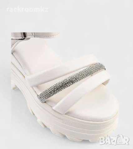 Дамски сандали с масивна платформа и декоративен акцент – 1055 WHITE, снимка 5 - Сандали - 51043544