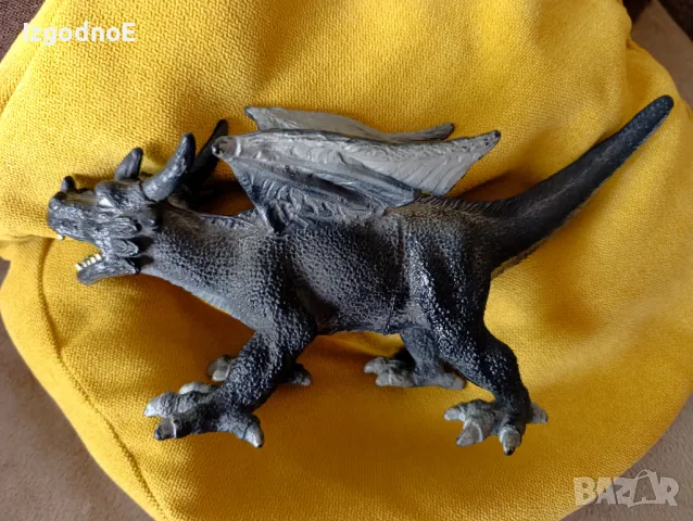 Drago Giocattolo Голям дракон, снимка 2 - Фигурки - 50386456