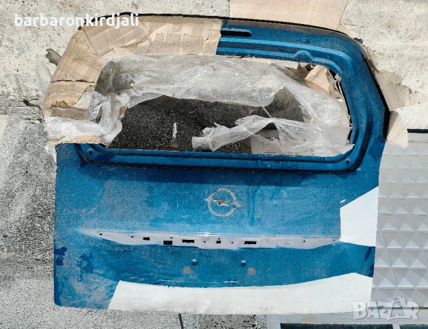 Задна врата за Опел Комбо 2020 г