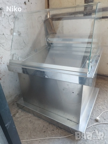 Малка хладилна витрина 