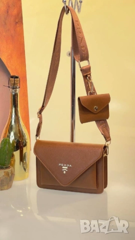 чанти prada, снимка 4 - Чанти - 51445051