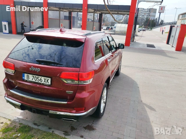 🔥 Jeep Grand Cherokee SUMMIT – 5.7 HEMI: Мощност и Лукс в едно! 🔥, снимка 12 - Автомобили и джипове - 54073982