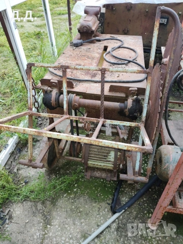 Циркуляр за рязане на дърва , снимка 4 - Циркуляри - 53935131