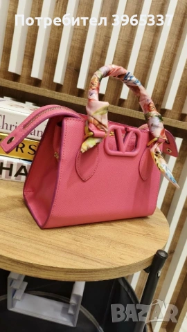 👜 Дамски чанти Valentino, снимка 5 - Чанти - 53322380
