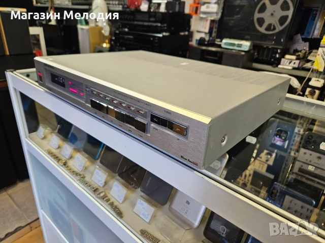 Качествен стерео тунер Grundig T 7200 В отлично техническо и визуално състояние., снимка 13 - Радиокасетофони, транзистори - 53455114