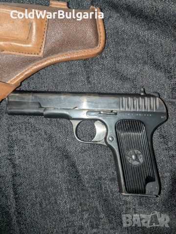 Деактивиран съветски пистолет ТТ-33 (Tokarev), снимка 2 - Антикварни и старинни предмети - 52591241