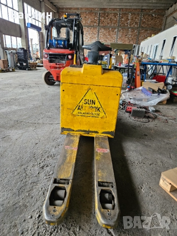 Ел. Повдигащи Колички Jungheinrich, снимка 4 - Индустриална техника - 52665523