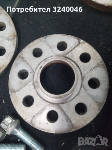 4бр. Фланци и болтове за Suzuki Swift , снимка 2 - Аксесоари и консумативи - 52468678