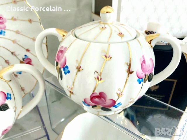 Чаен сервиз с розички и златна мрежа, ЛФЗ СССР Ленинградски порцеланов завод (ЛФЗ), снимка 4 - Сервизи - 53084260