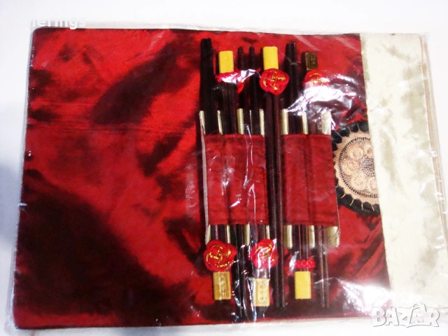 3 комплекта за хранене(подложки и клечки)