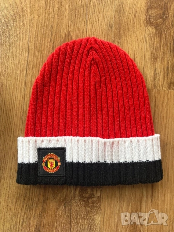 Зимна шапка на Манчестър Юнайтед